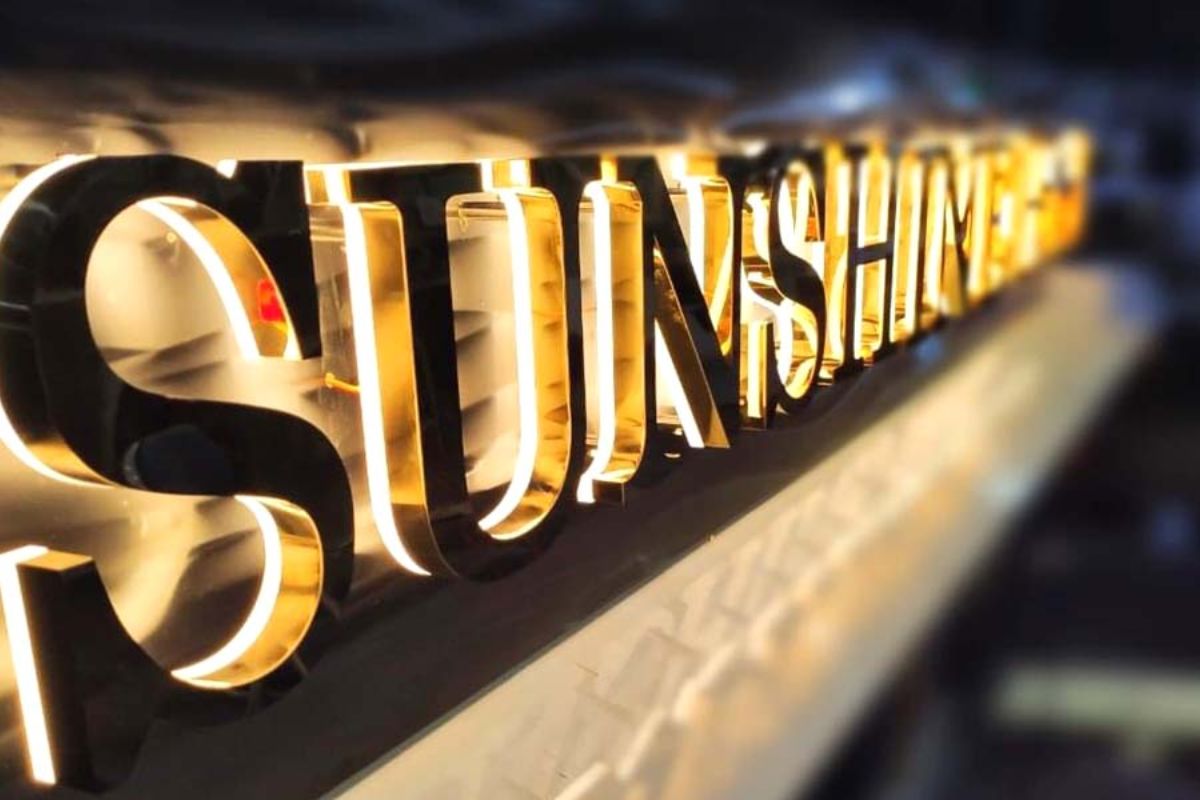 Chữ inox mạ vàng