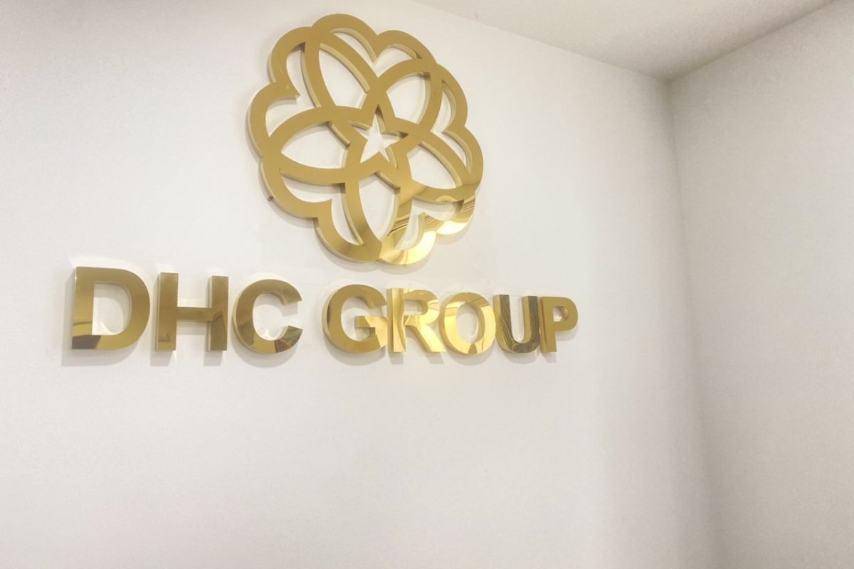 Chữ inox mạ vàng